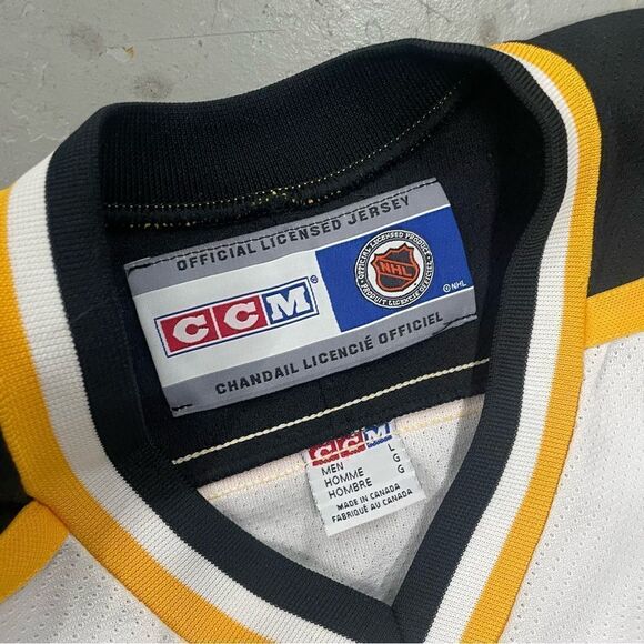 CCM NHL Boston Bruins SIGNED David Krejci Hockey Jersey Size Large - Picture 2 of 8